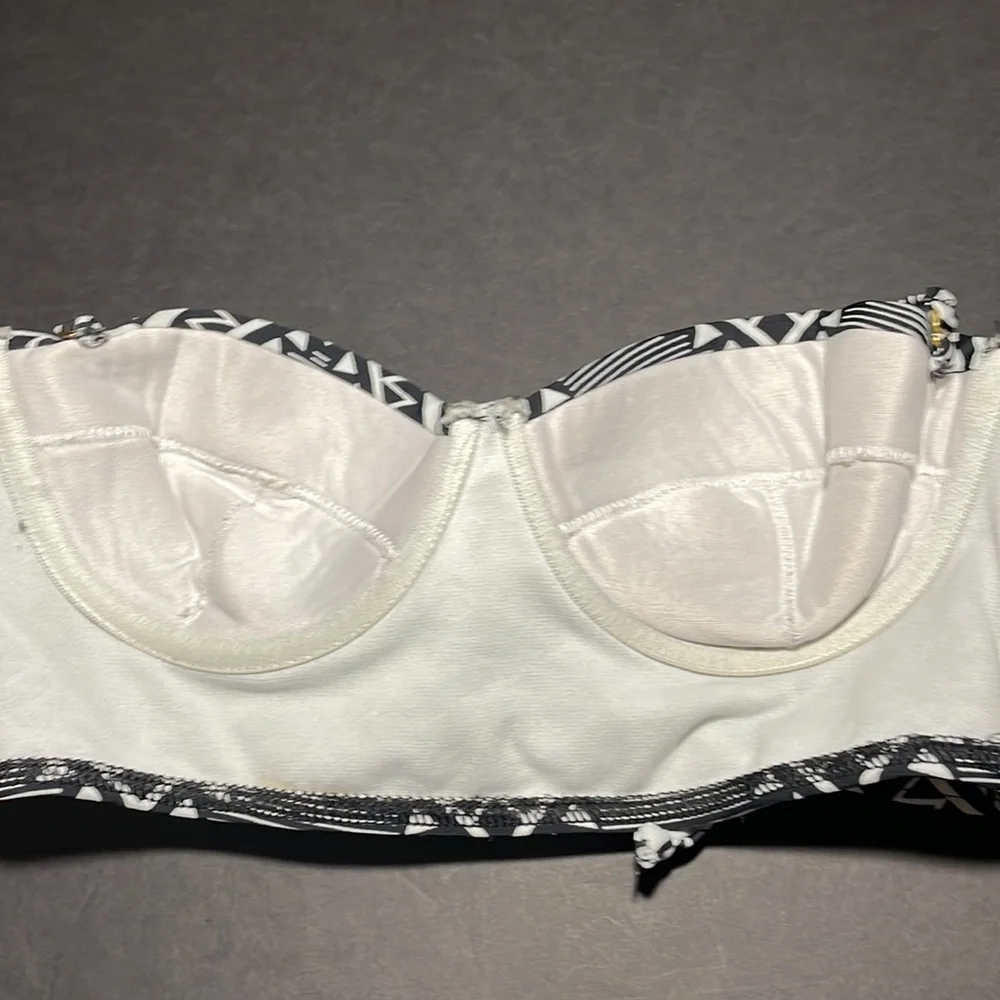 DELIA’S crop top bra bikini top in girl’s size extra small